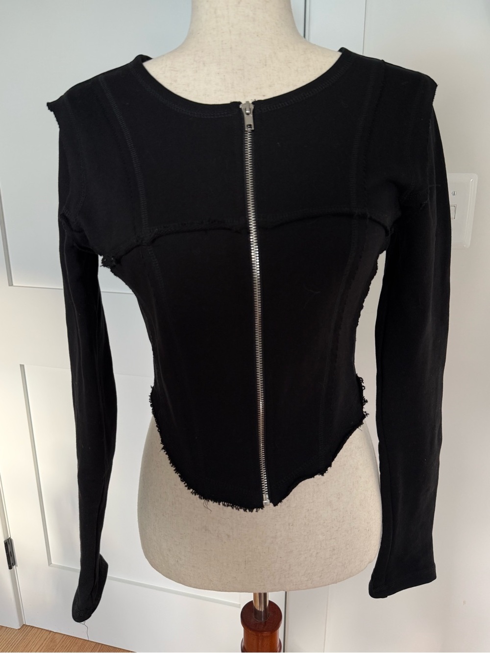 Cropped fitted zip up jacket